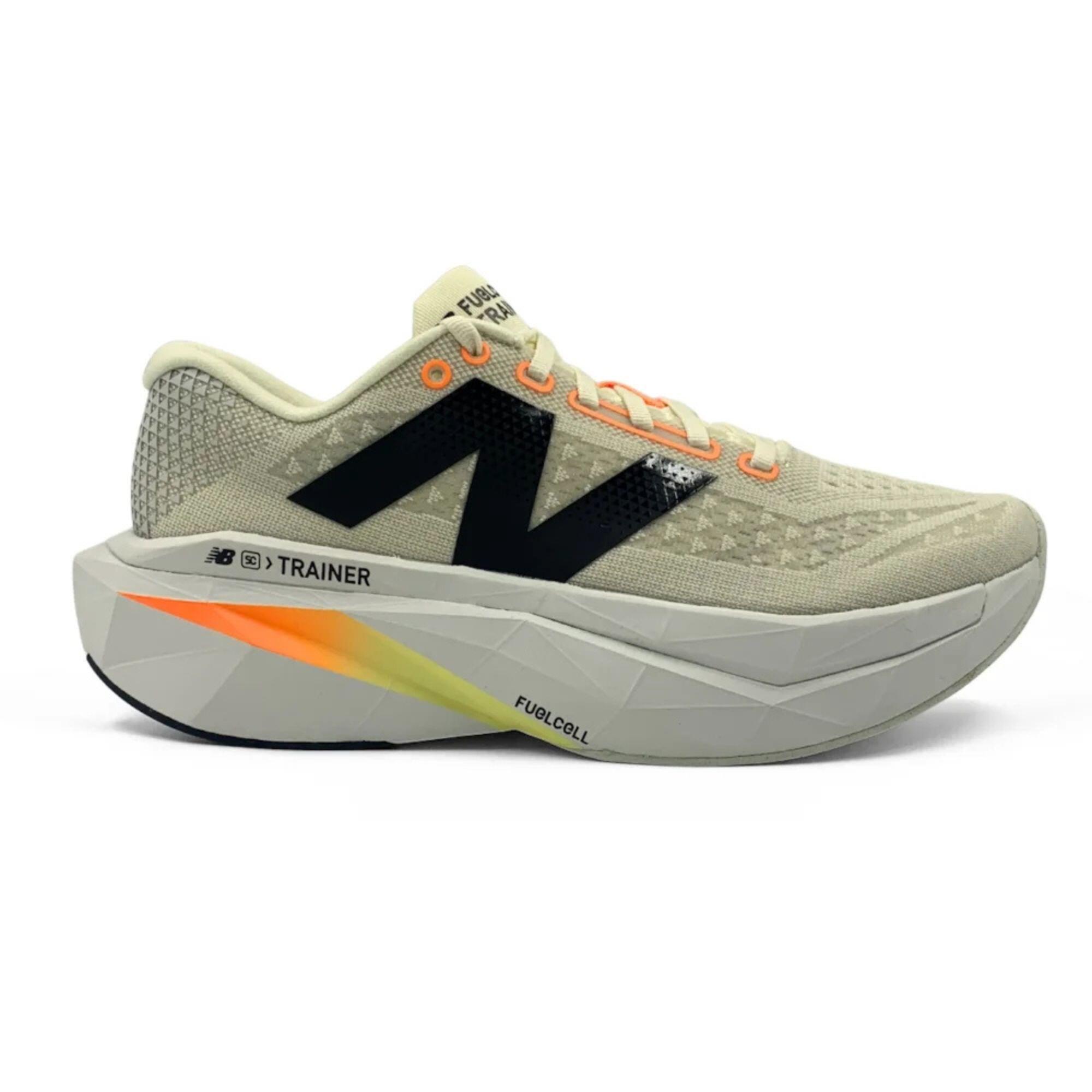 Tênis Masculino de Corrida Supercomp Trainer V3 New Balance Bege