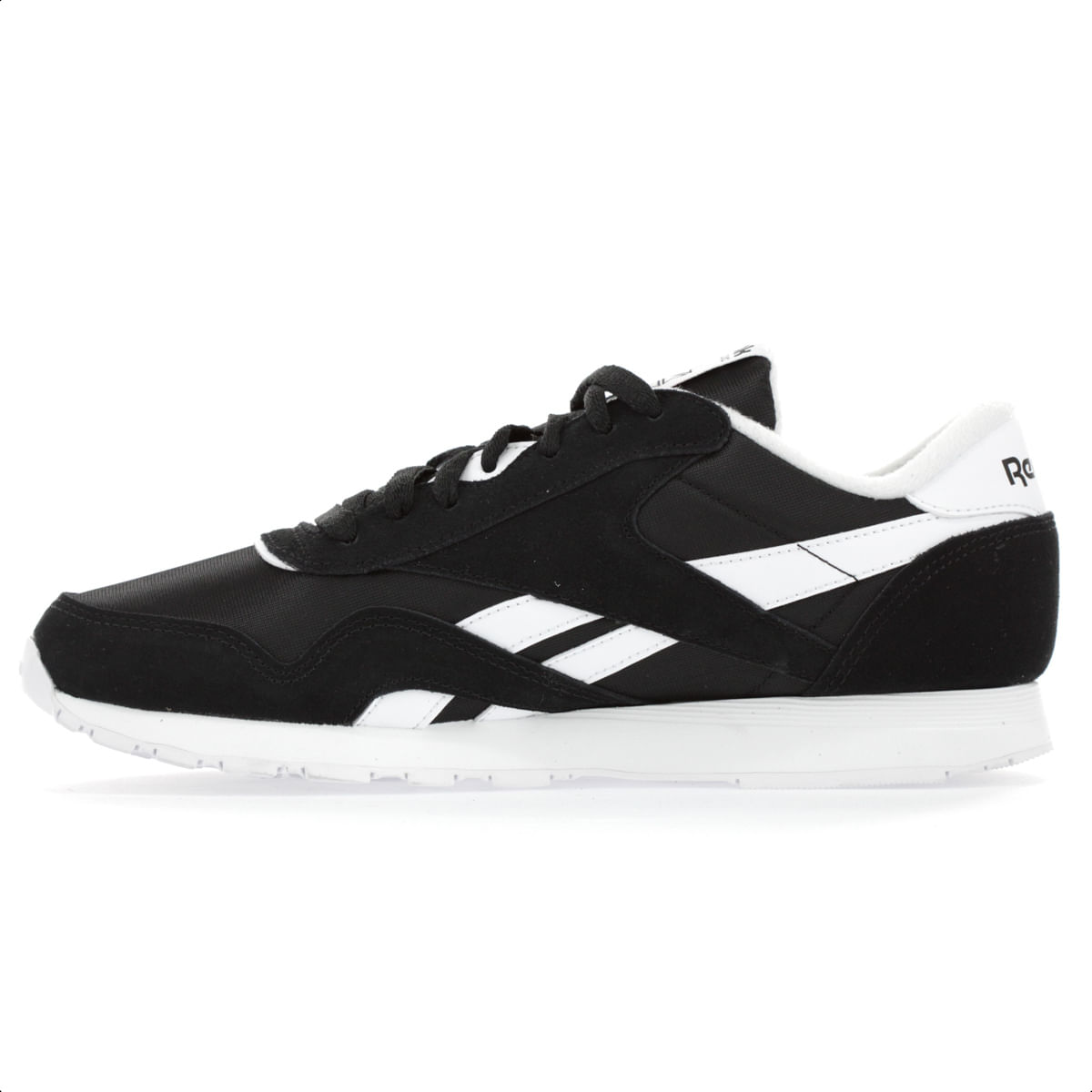 Reebok preto hot sale e branco